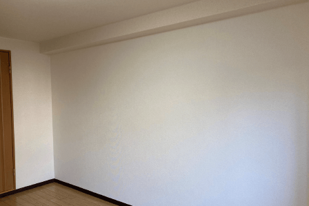 頭を悩ます1Kの収納問題を「棚とハンガーパイプ」で解消。賃料も5,000円アップ！ - AFTER 1